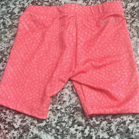Toddler Girl Pink Dry Fit Nike Two Piece set size 4 (XS) - Picture 5 of 6